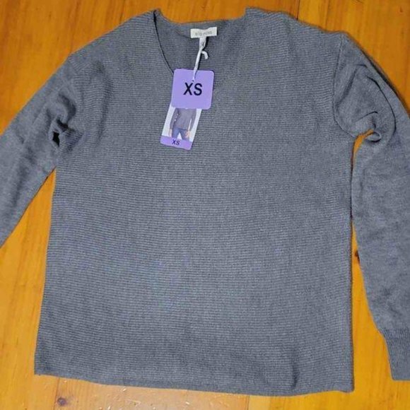 Grey Long Sleeve Sweater - Picture 1 of 2